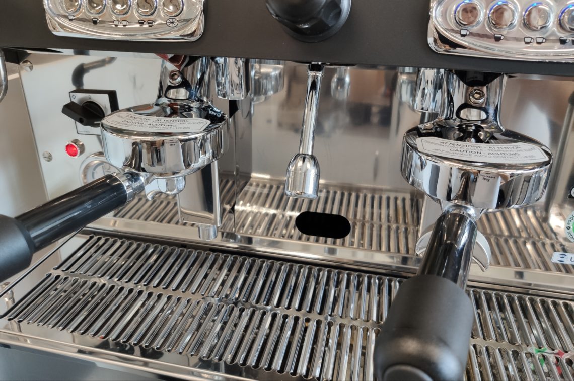 Декальцинація (Чищення кавових машин від вапняного нальоту і накипу)